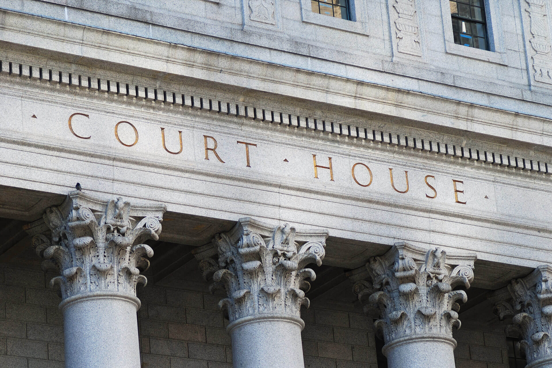 photo of a court house